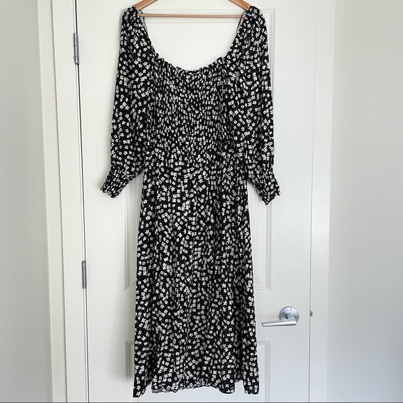H&M smock-detail dress in black and white floral size L - Picture 4 of 13